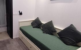 Bright Small Studio Paris Saint Ouen